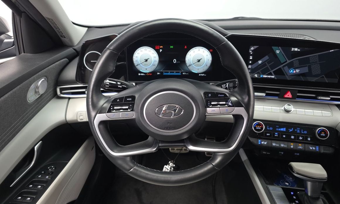 Hyundai AVANTE 2021