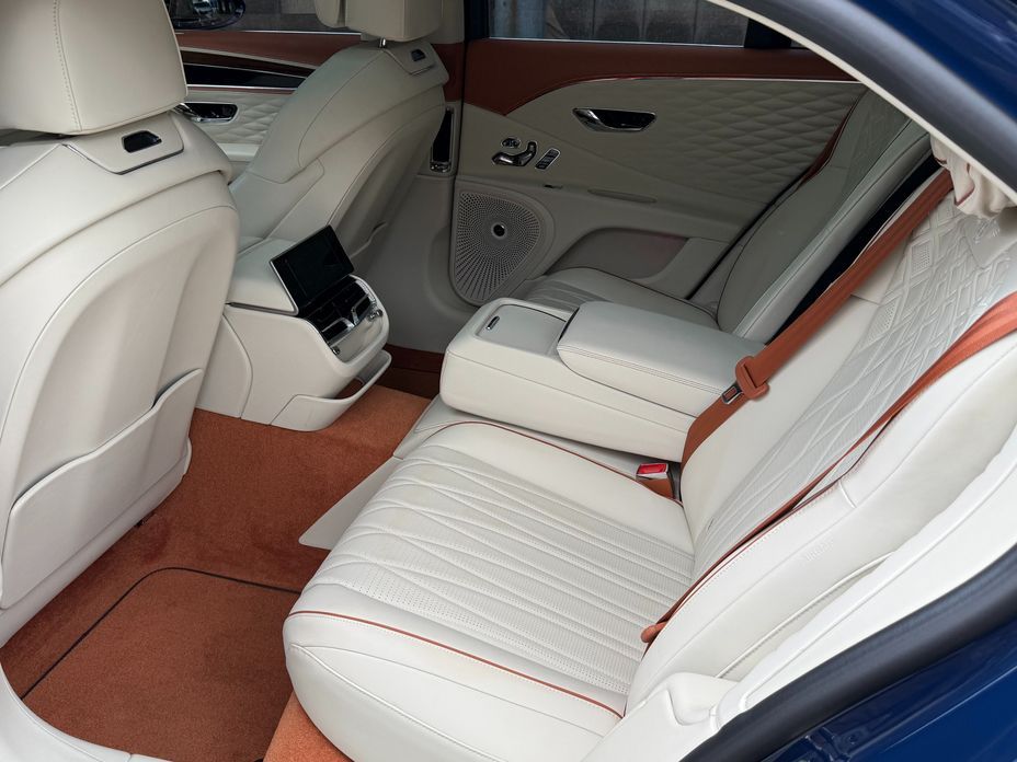 Bentley Flying Spur 2023