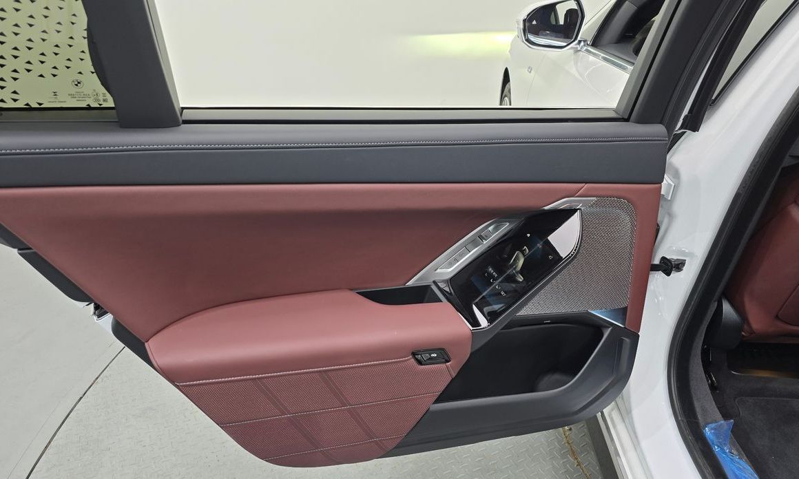 BMW 7-Series 2025