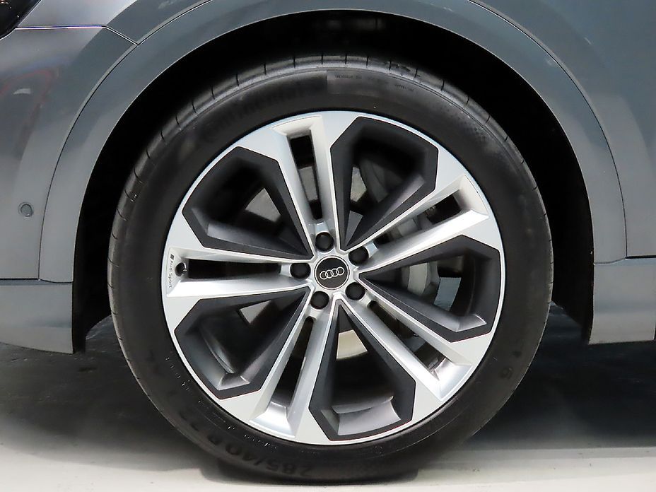 Audi Q8 2025