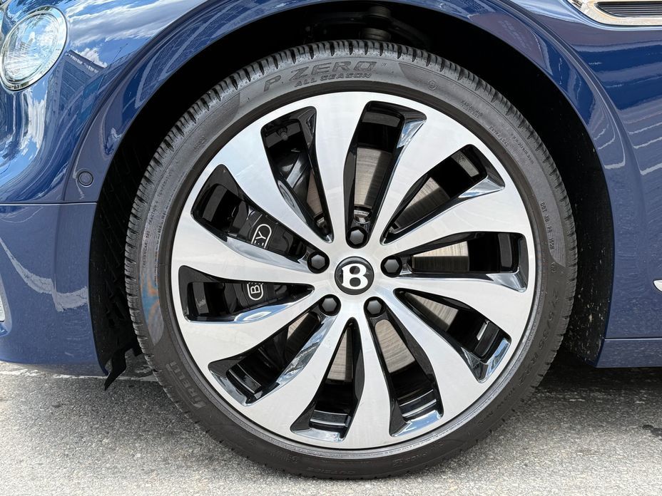 Bentley Flying Spur 2023