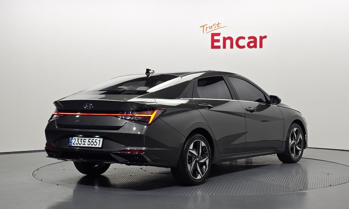 Hyundai AVANTE 2021