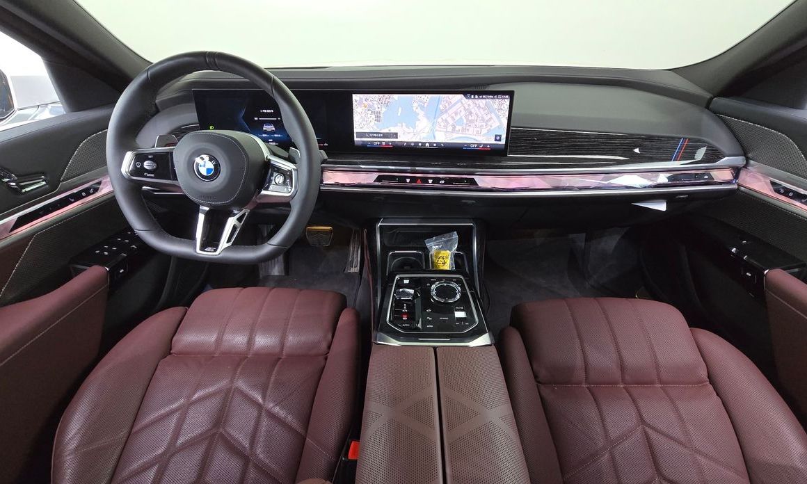 BMW 7-Series 2025