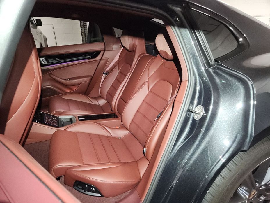 Porsche Panamera 2025