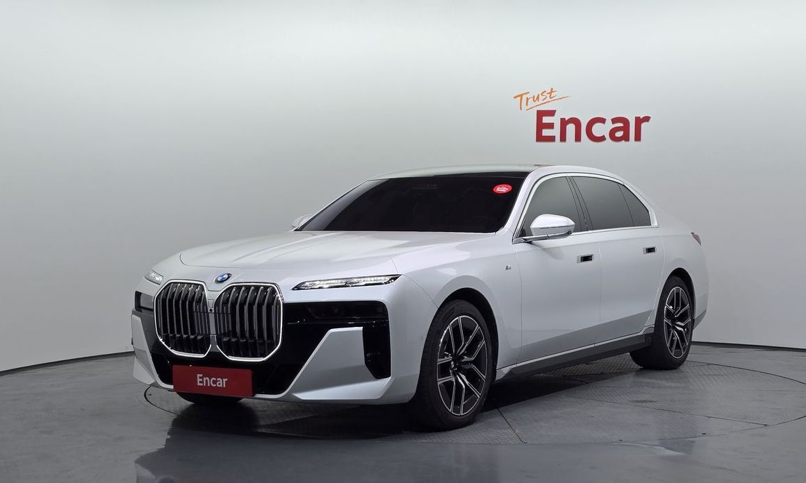 BMW 7-Series 2025