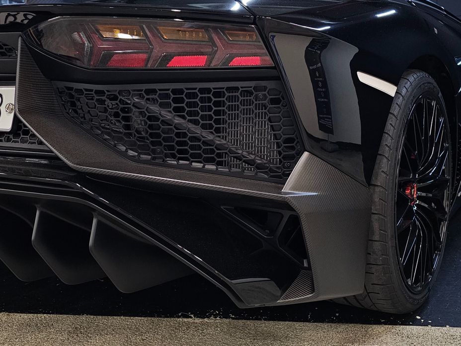 Lamborghini Aventador 2017