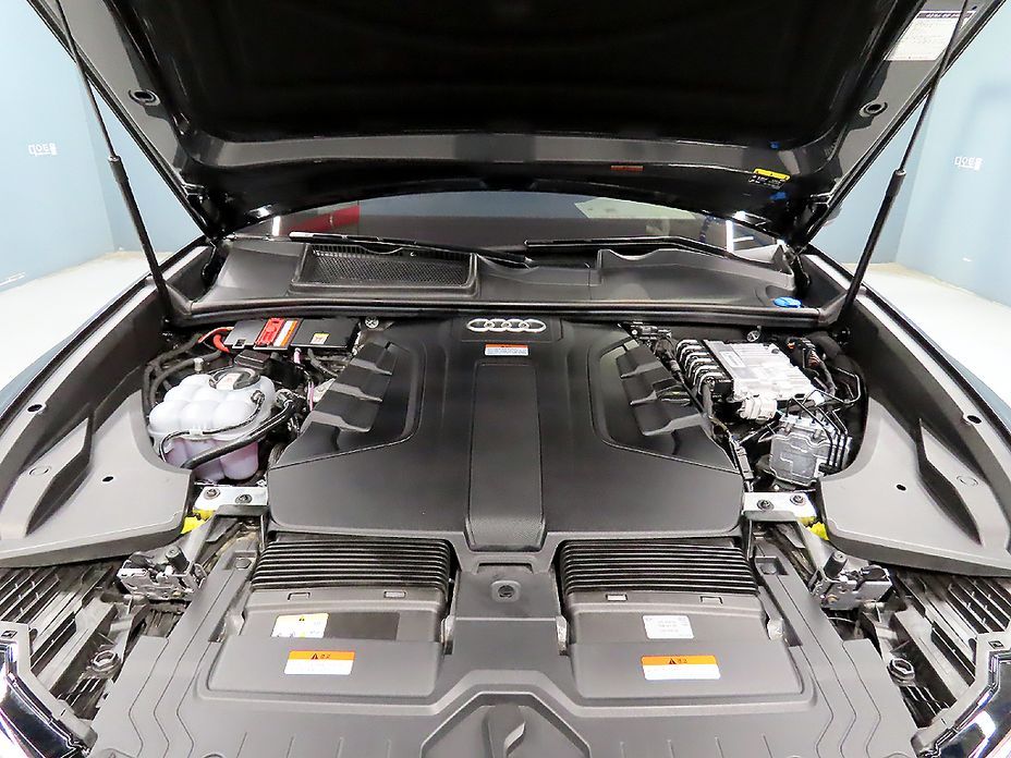 Audi Q8 2025
