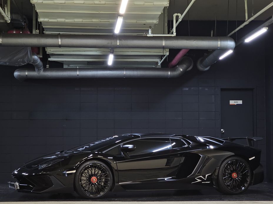 Lamborghini Aventador 2017