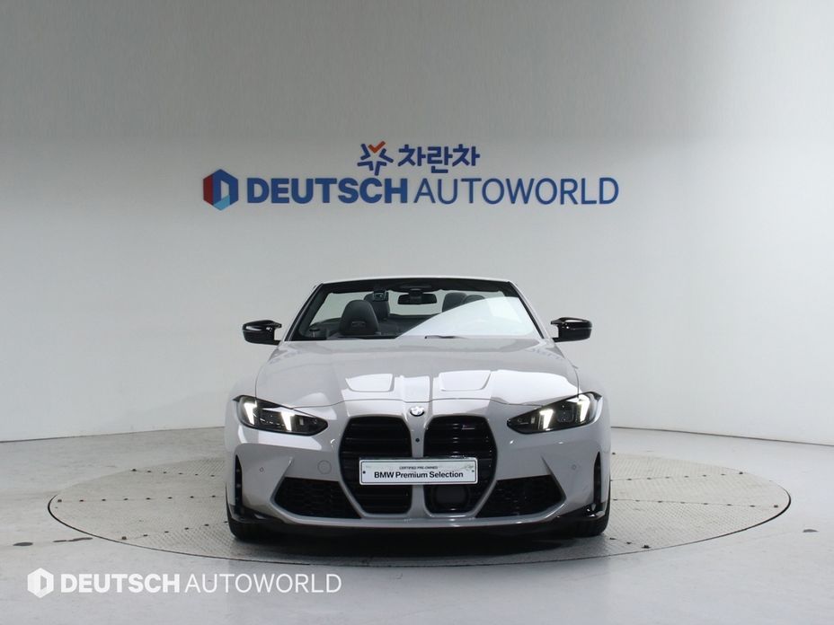 BMW M4 2025