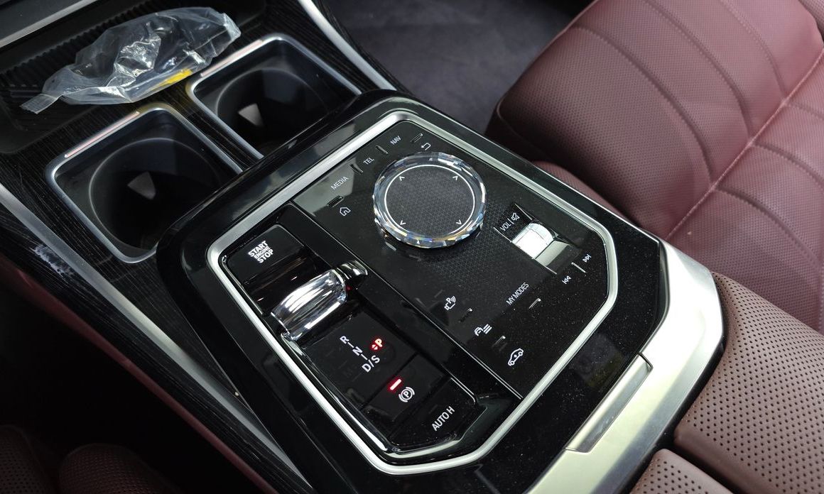 BMW 7-Series 2025
