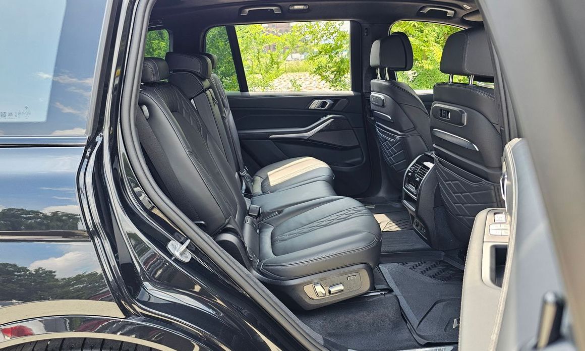 BMW X7 2025