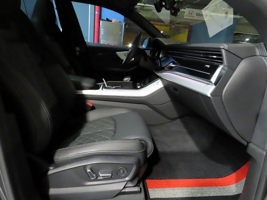 Audi Q8 2025