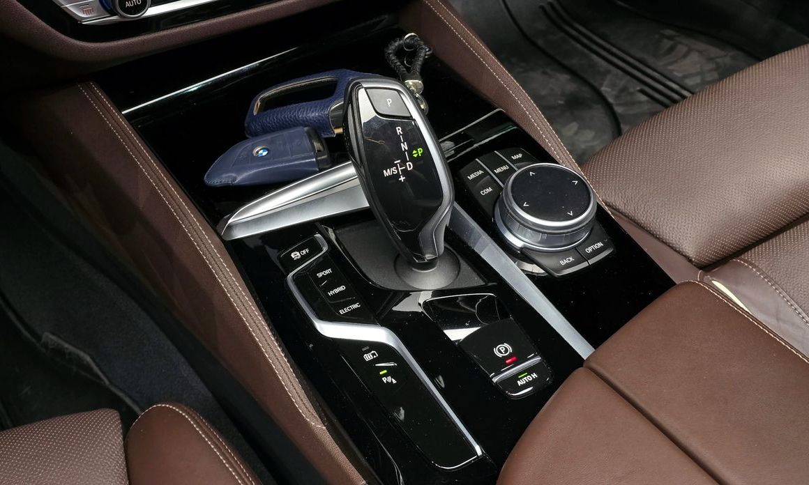 BMW 5-Series 2022