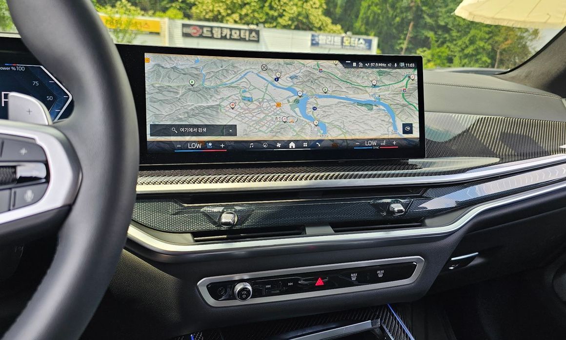 BMW X7 2025