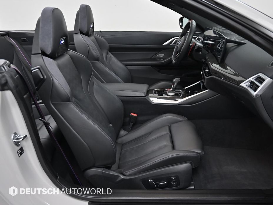 BMW M4 2025