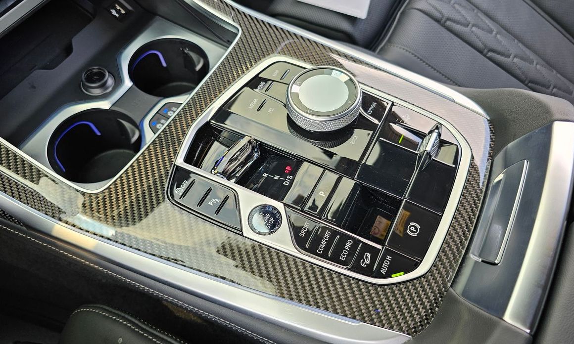 BMW X7 2025