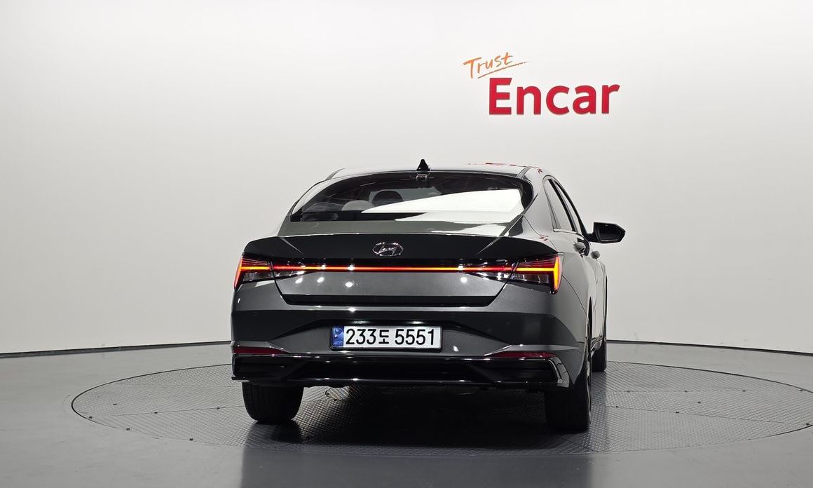 Hyundai AVANTE 2021