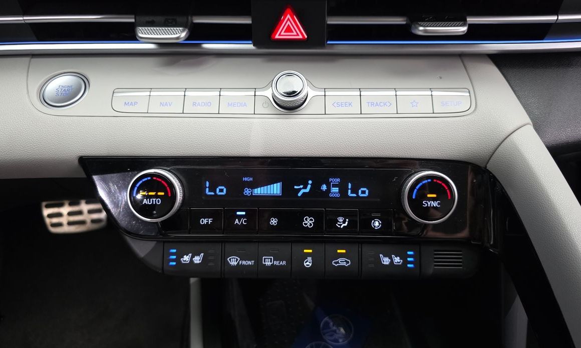 Hyundai AVANTE 2021