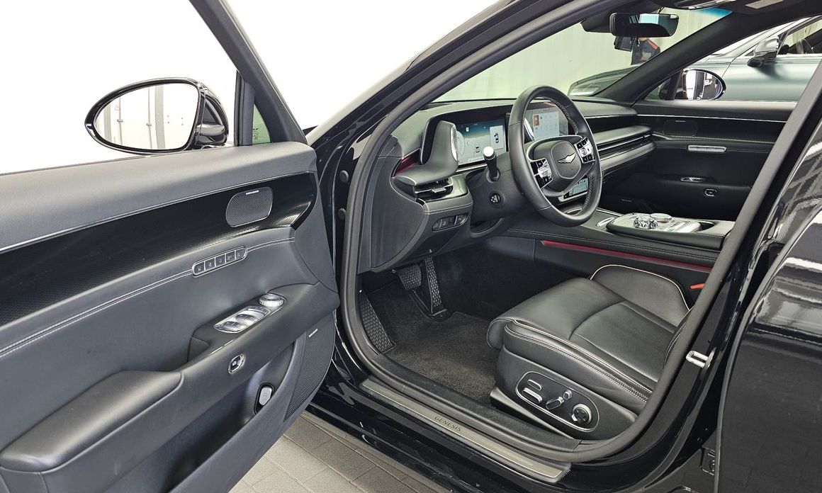 Genesis G90 2023