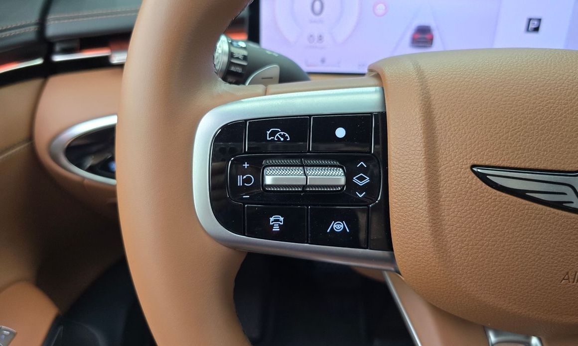 Genesis GV70 2025