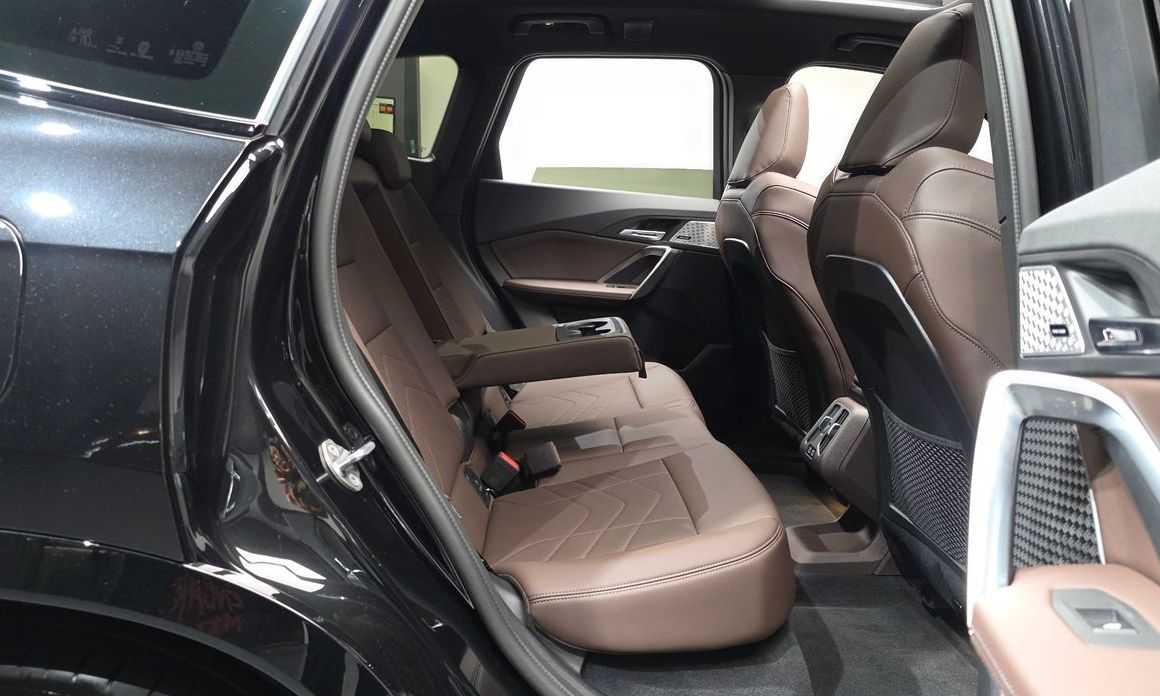 BMW iX1 2024
