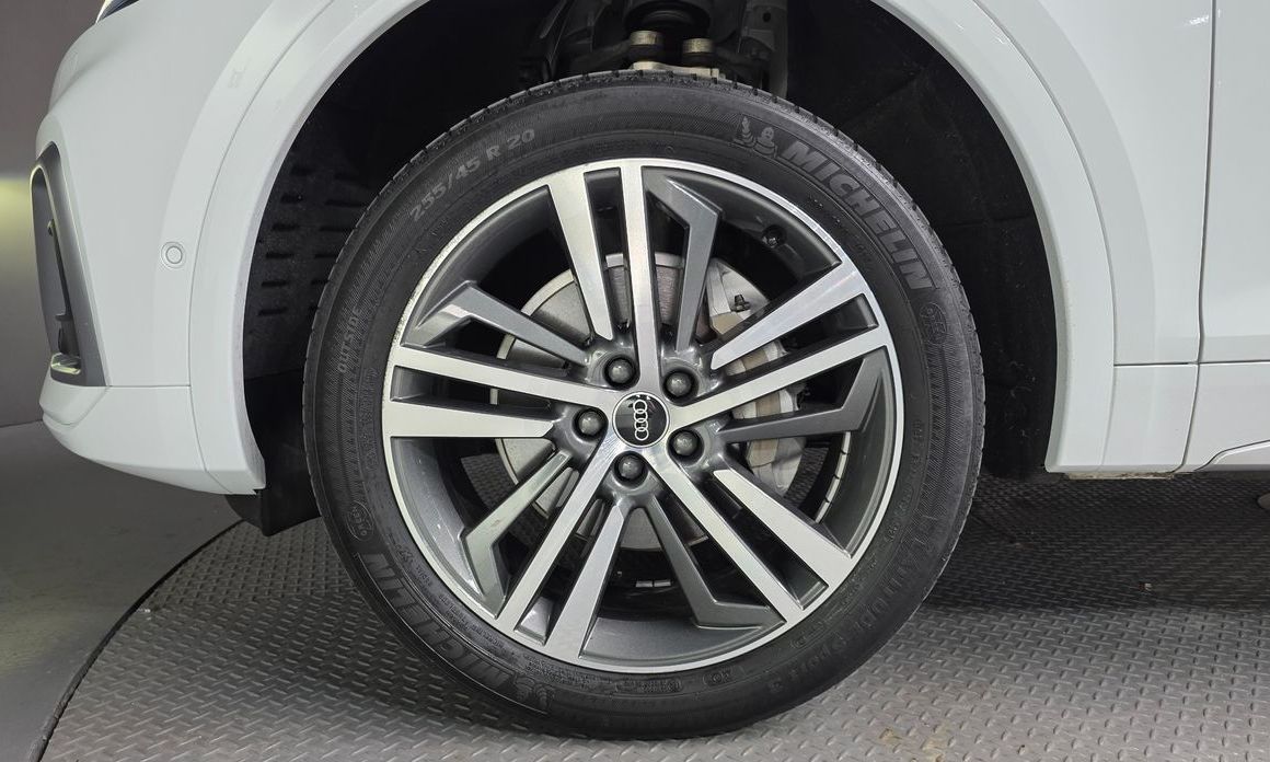 Audi Q5 2021