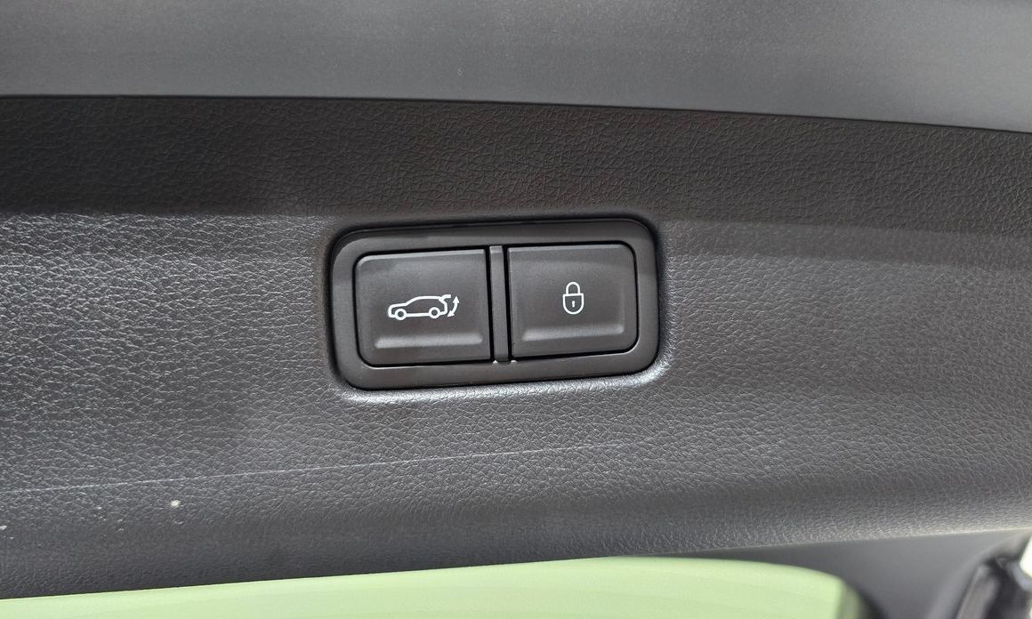 Genesis GV70 2025