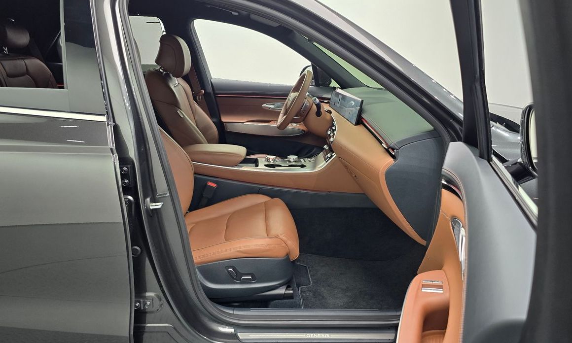 Genesis GV70 2025