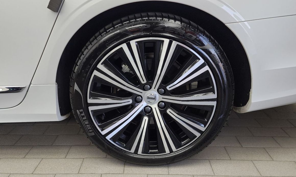 Volvo S90 2023