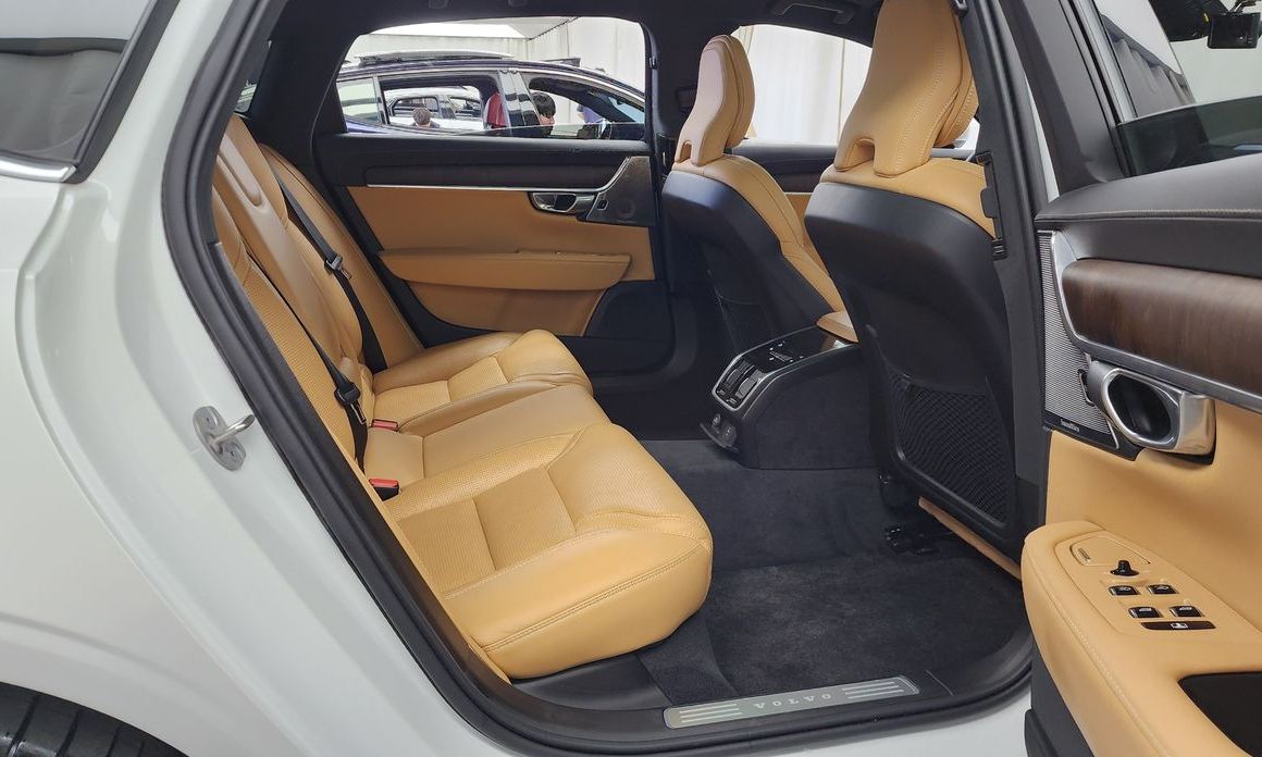 Volvo S90 2023