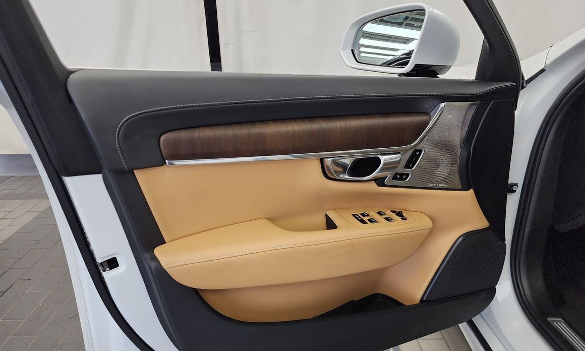 Volvo S90 2023