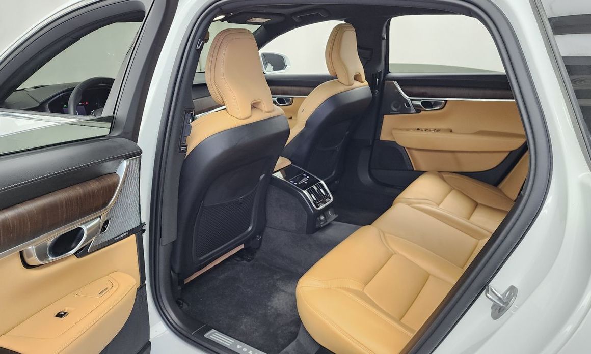 Volvo S90 2023