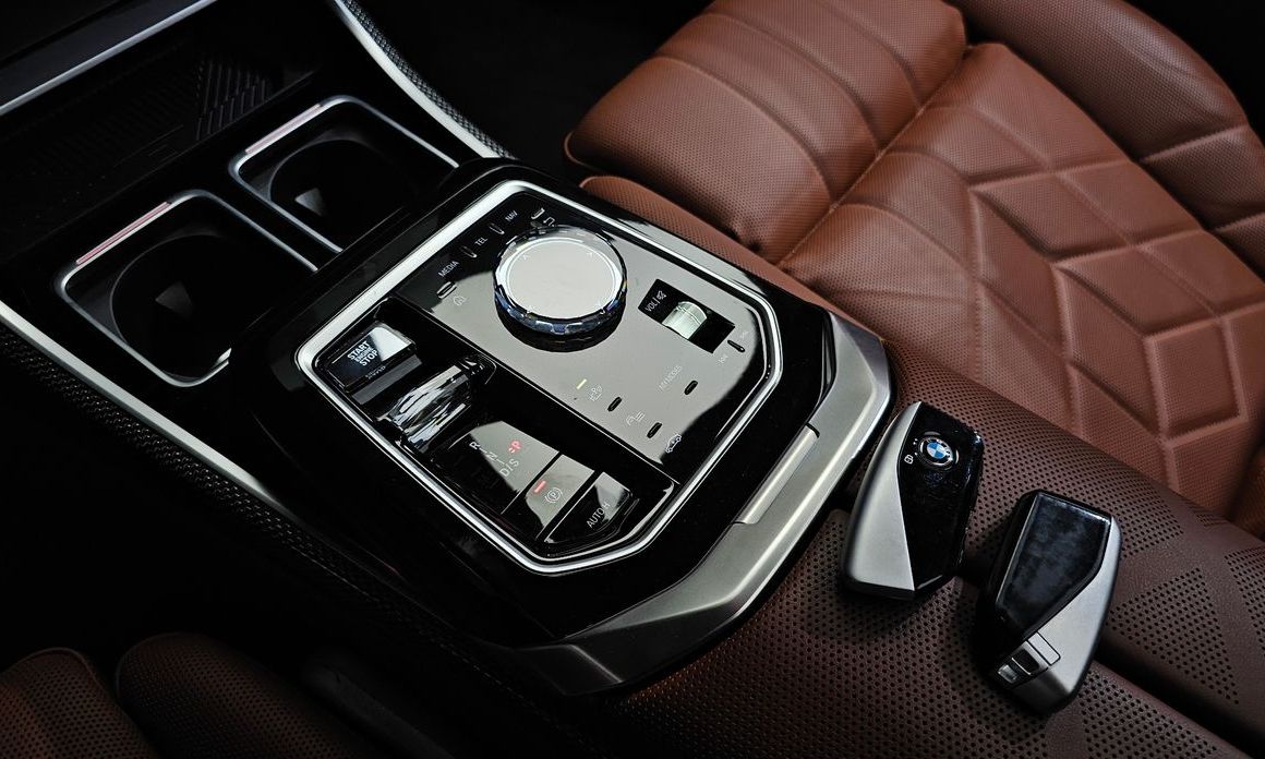 BMW 7-Series 2024