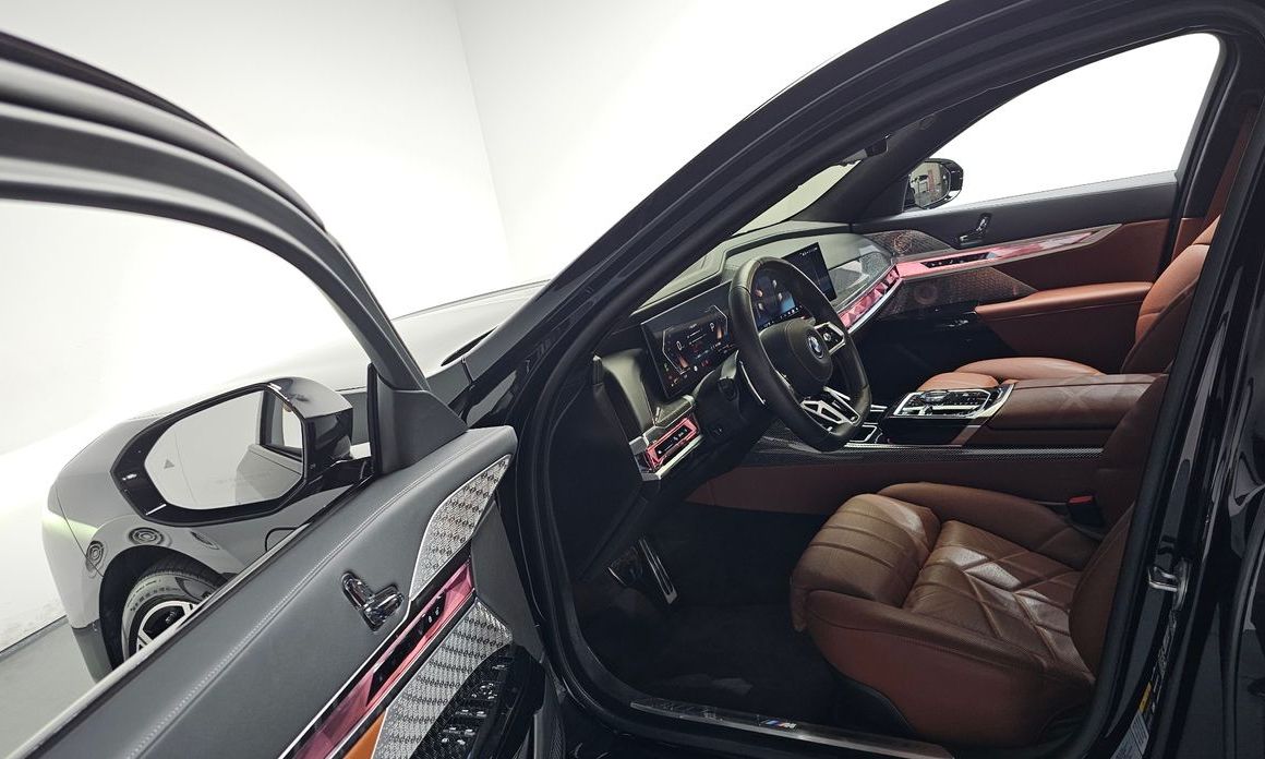 BMW 7-Series 2024