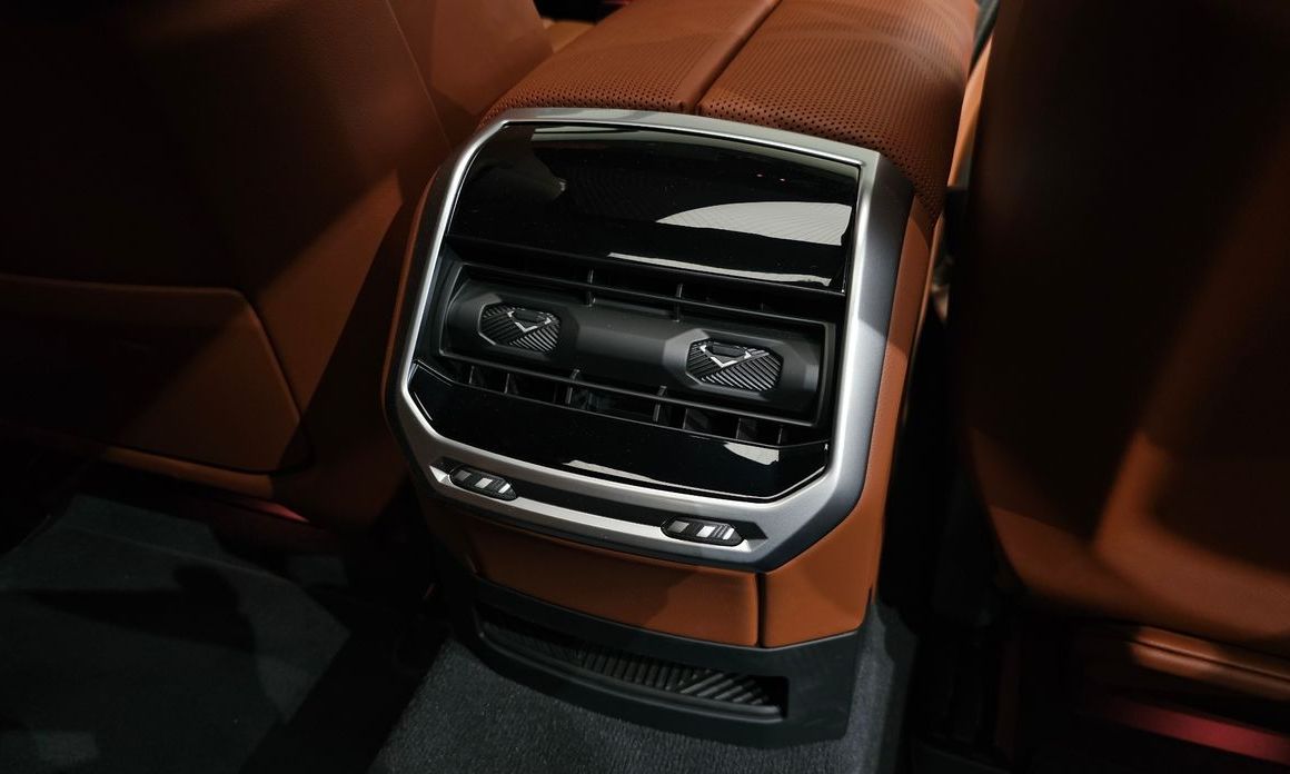 BMW 7-Series 2024