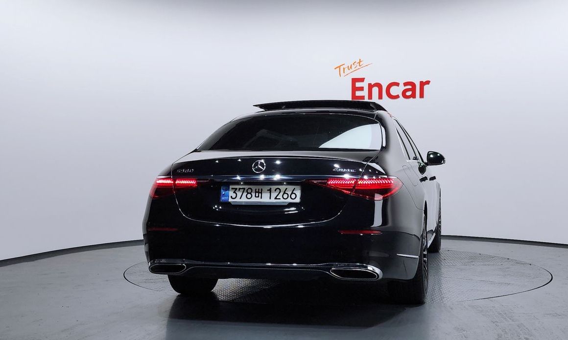 Mercedes-Benz S-Class 2022