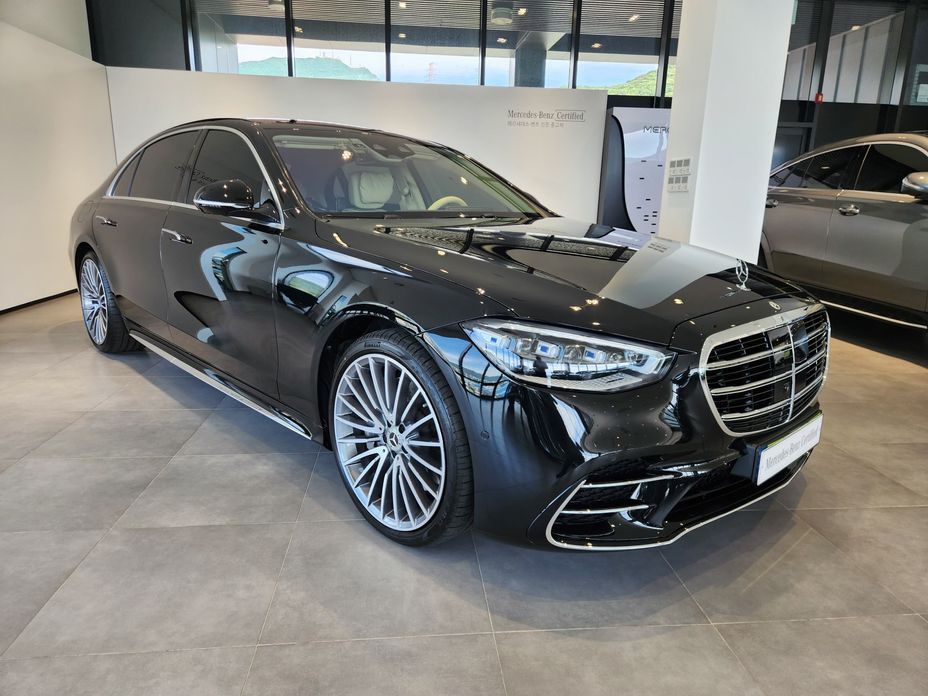 Mercedes-Benz S-Class 2026