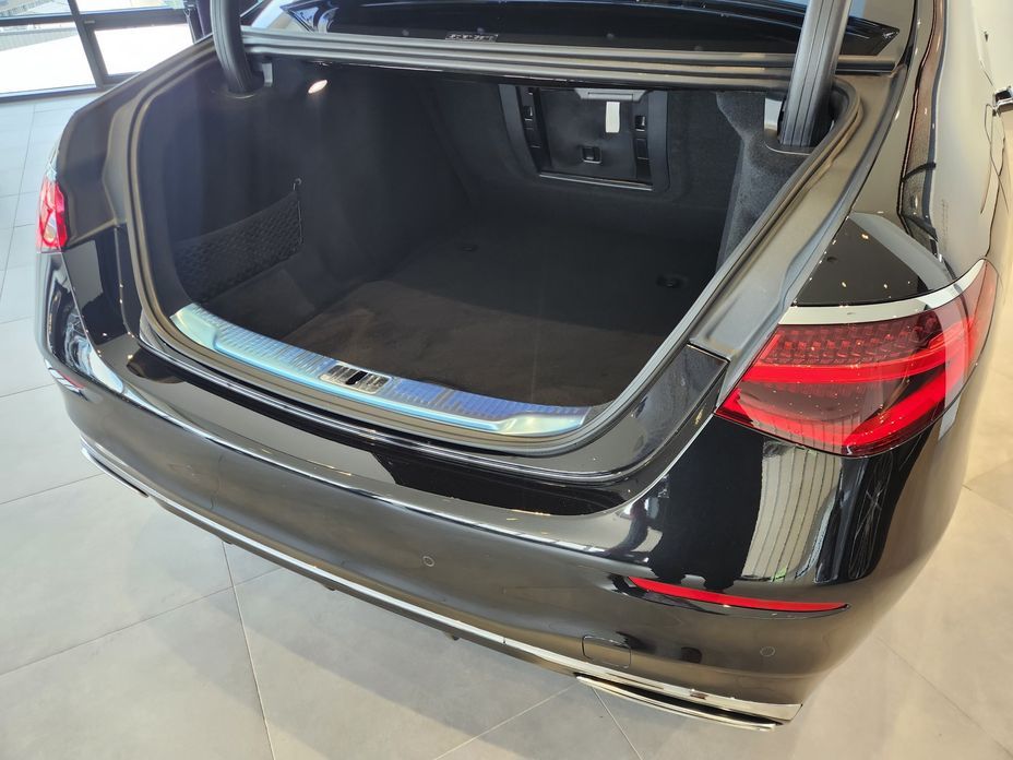 Mercedes-Benz S-Class 2026