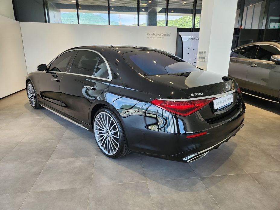 Mercedes-Benz S-Class 2026