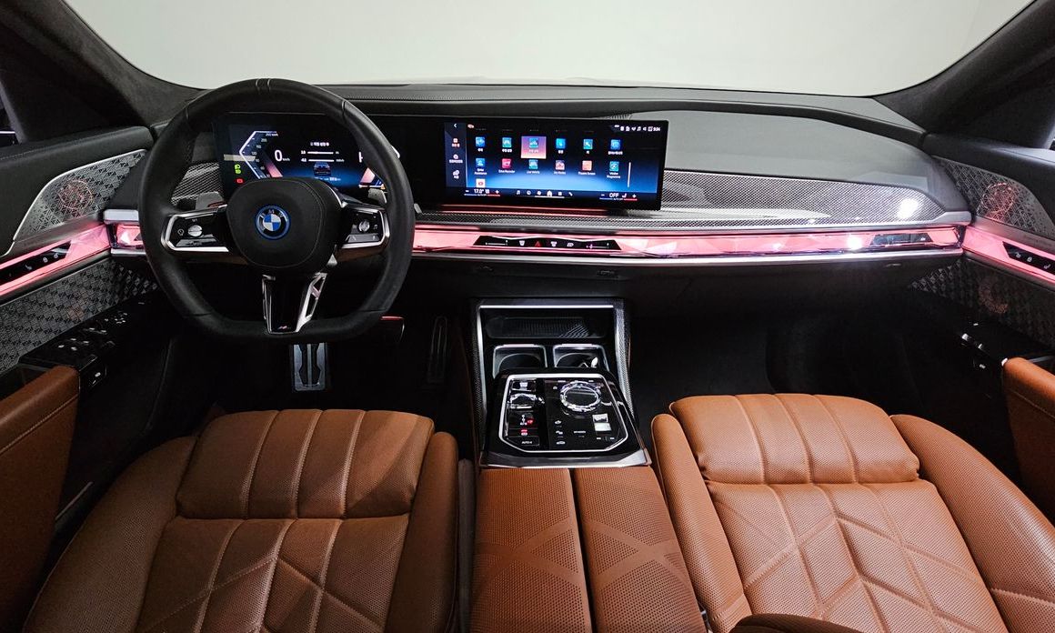 BMW 7-Series 2024