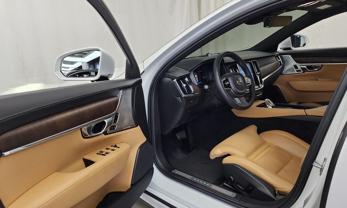 Volvo S90 2023