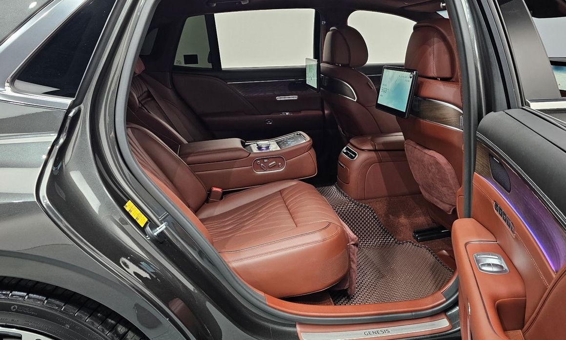 Genesis G90 2023