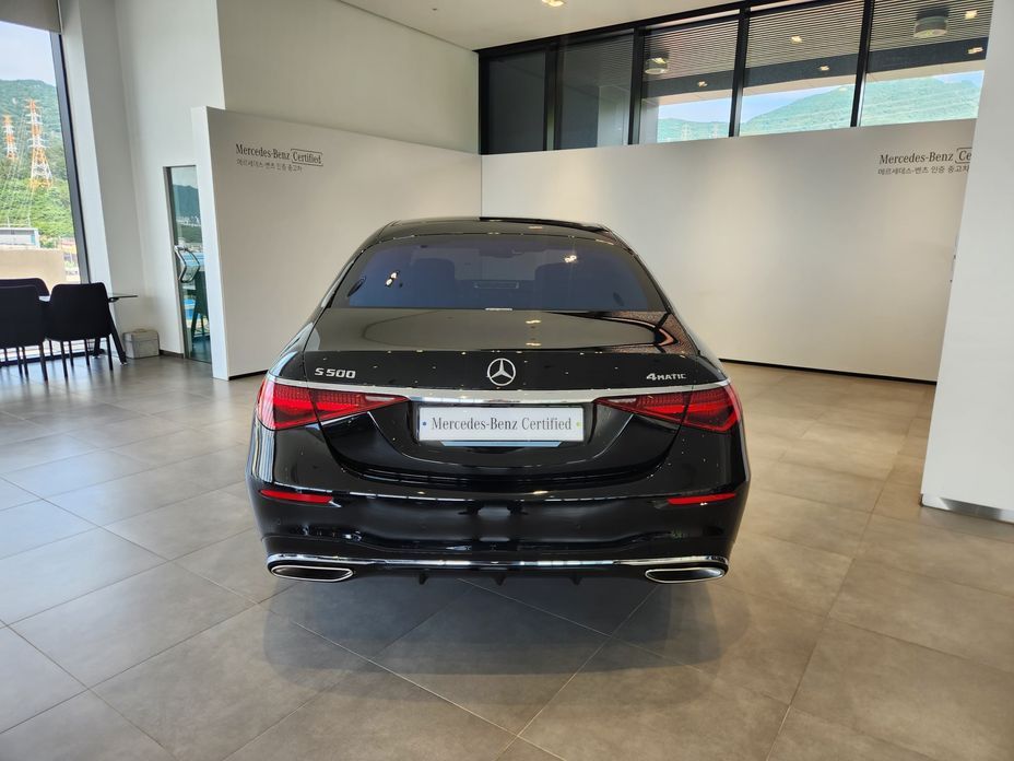 Mercedes-Benz S-Class 2026