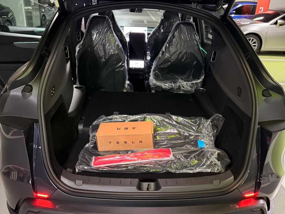 Tesla Model Y 2026