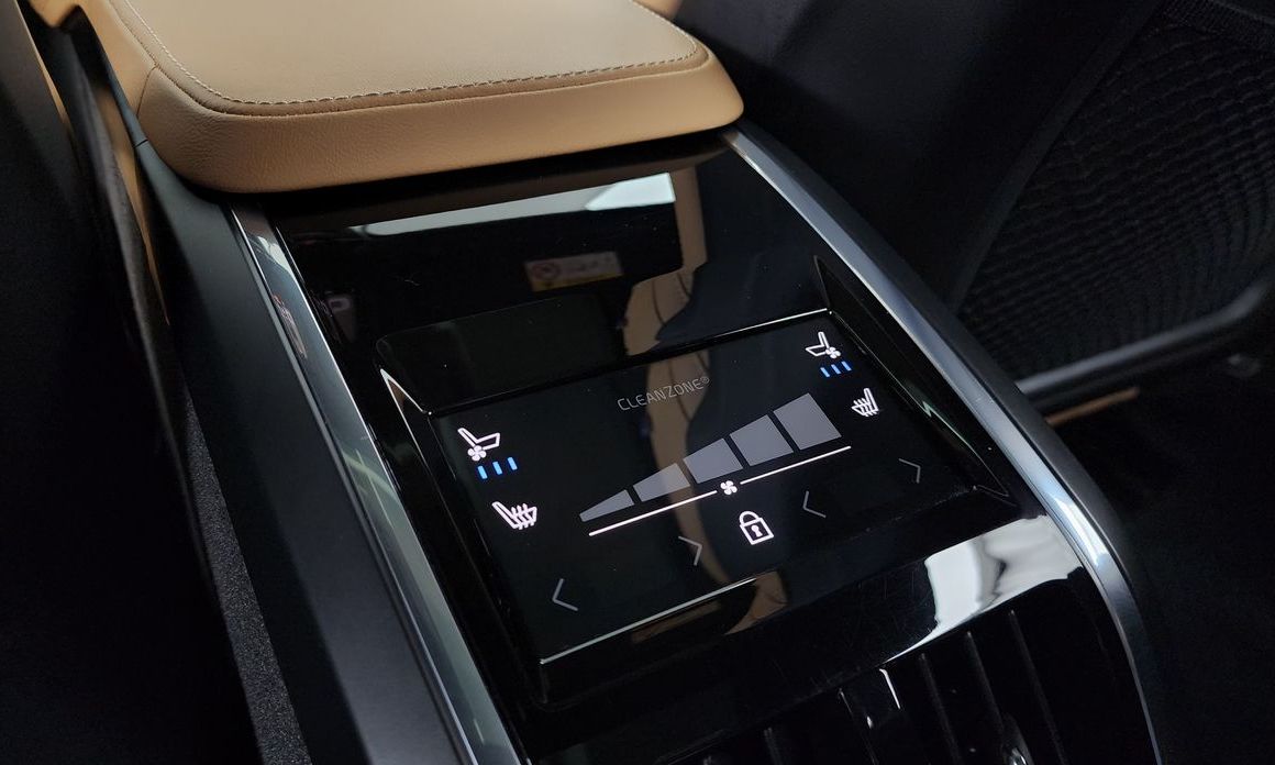 Volvo S90 2023