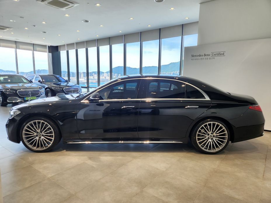 Mercedes-Benz S-Class 2026