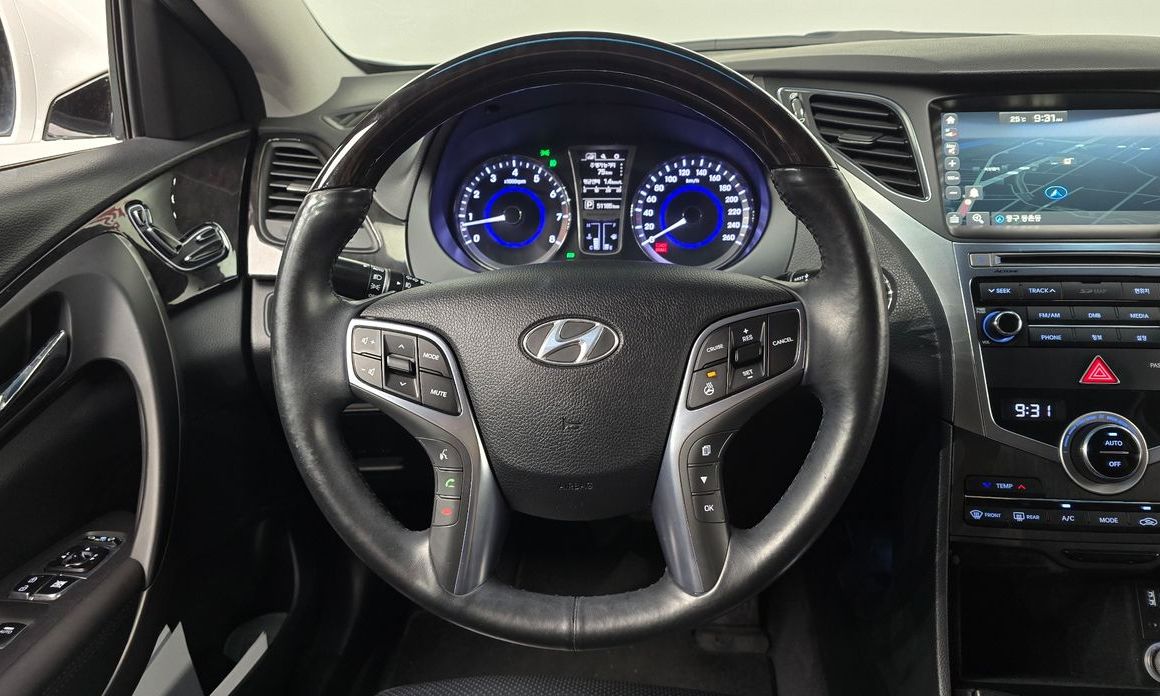 Hyundai Grandeur 2015