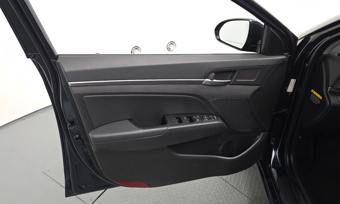 Hyundai AVANTE 2019