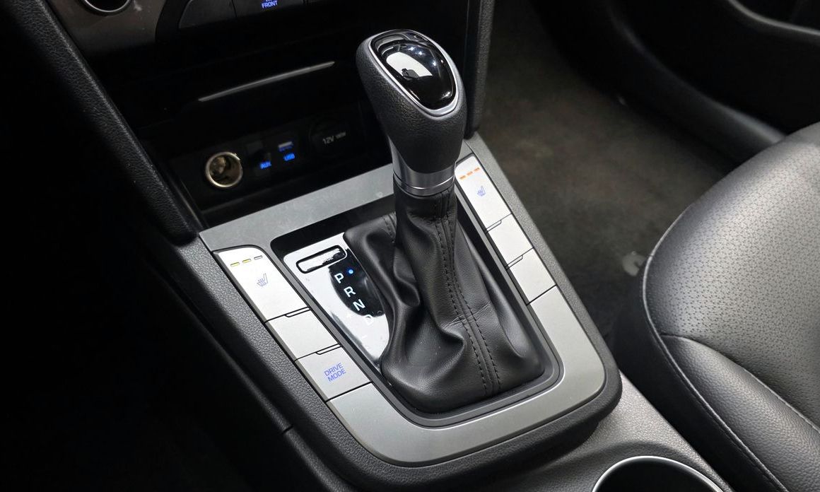 Hyundai AVANTE 2017
