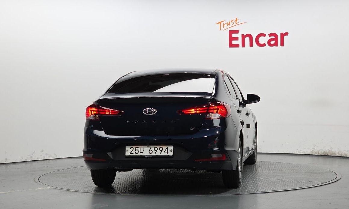 Hyundai AVANTE 2019